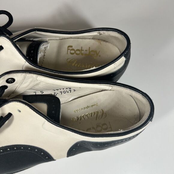 FootJoy Classics Vintage wingtip Leather Soft Spike Golf Shoes womens Size 7B R - Picture 7 of 10